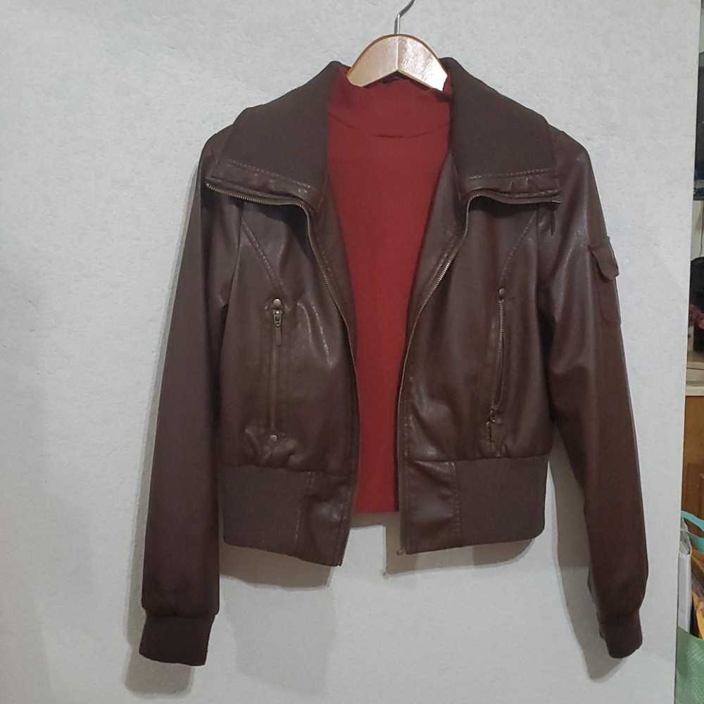 Leather brown zipper jacket